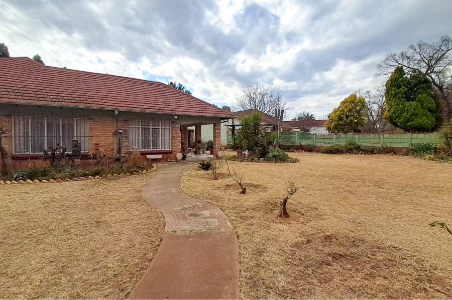 3 Bedroom Property for Sale in Stilfontein North West